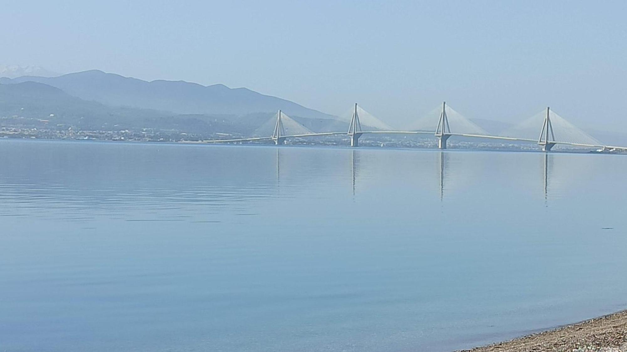 Nafpaktos Cottage By The Sea For Travelers And Dreamers! エクステリア 写真