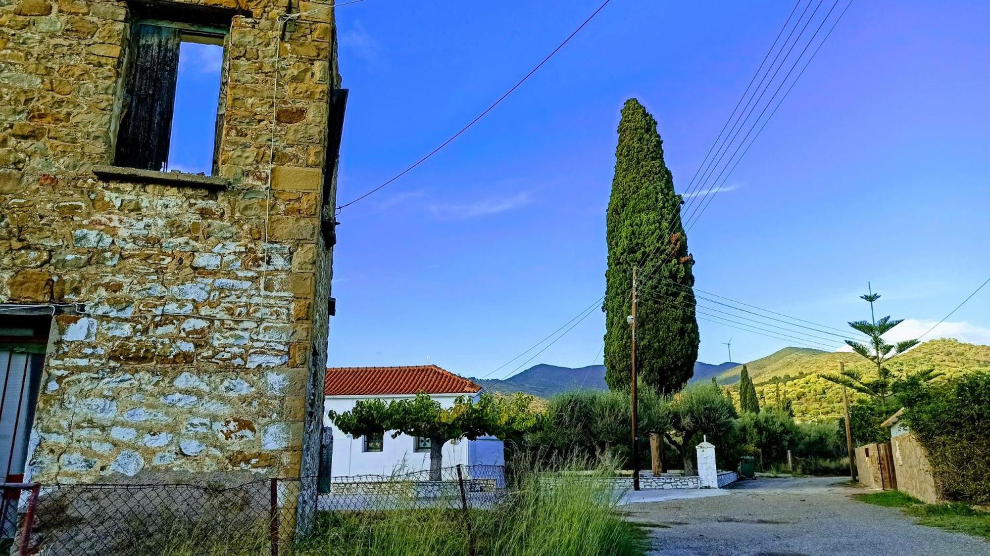 Nafpaktos Cottage By The Sea For Travelers And Dreamers! エクステリア 写真